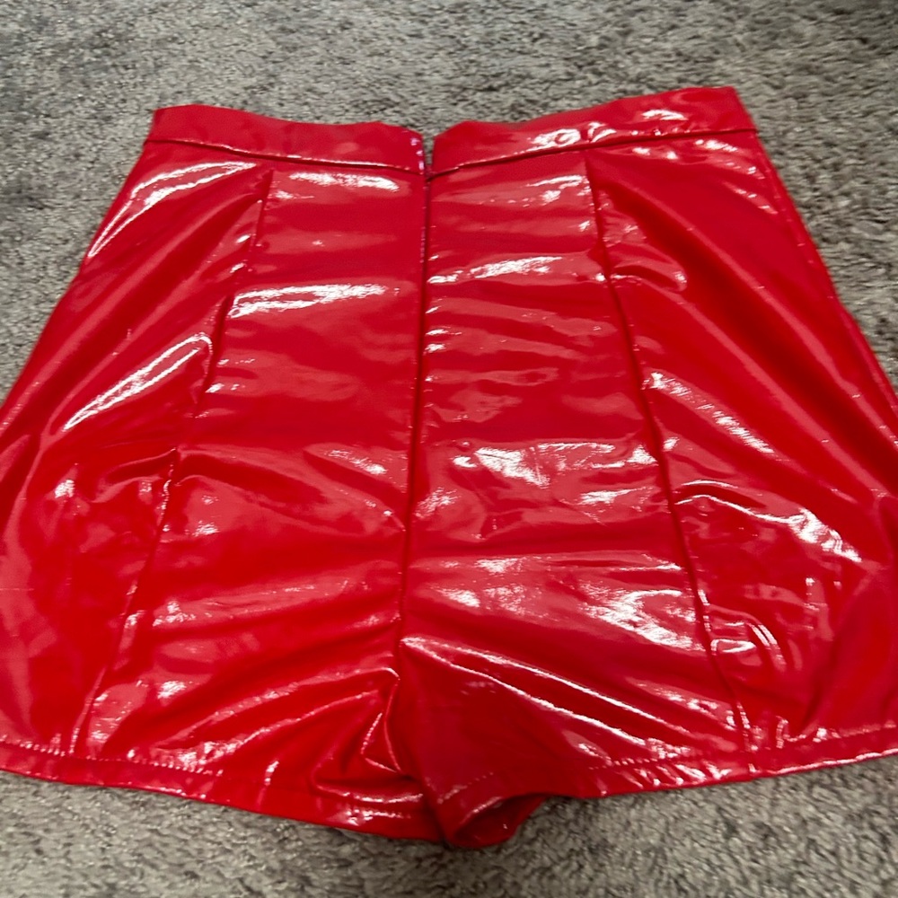 Red fake leather cute shorts